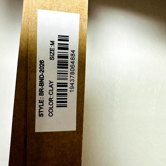 SKIMS Tan Seamless Bandeau Bra - Picture 7 of 7